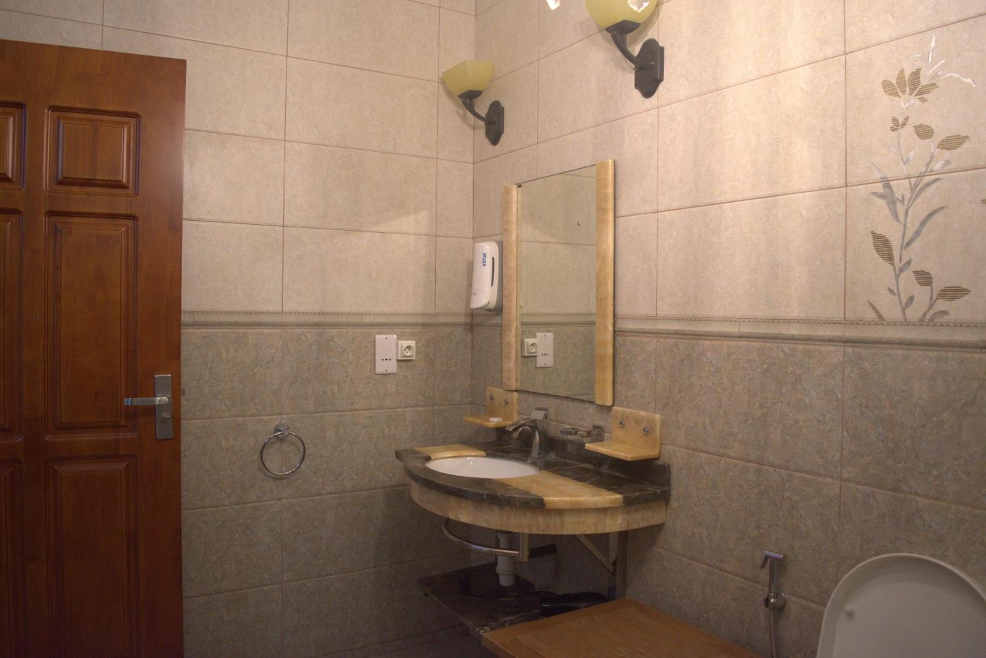 Apartment Blue Pearl